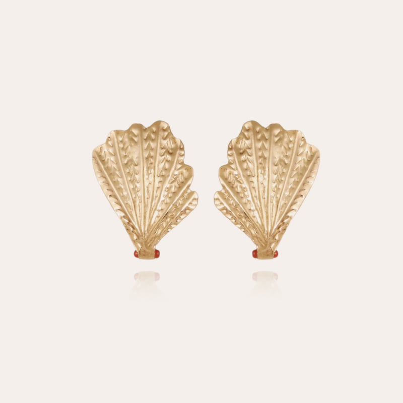 Shell earrings gold