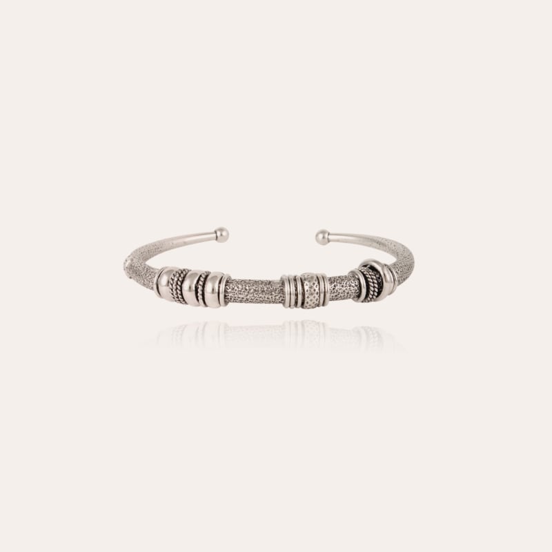 Maranzana hammered bracelet