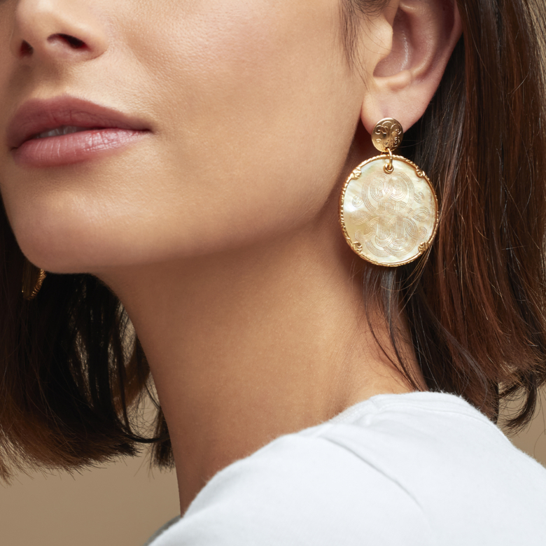 Forståelse Bevidst Først Sun Diva earrings mother-of-pearl large size gold