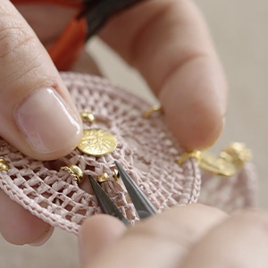 The art of weaving and crochet
